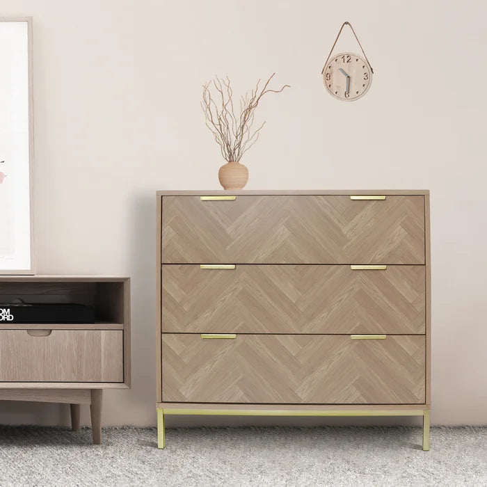 Amesfield 3 clearance drawer dresser