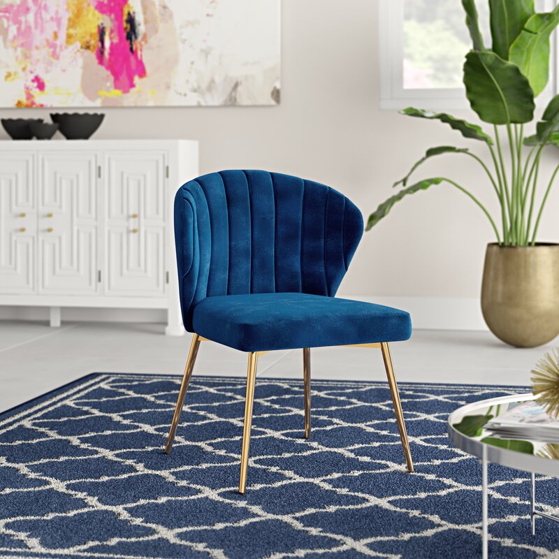 Wide online velvet chair