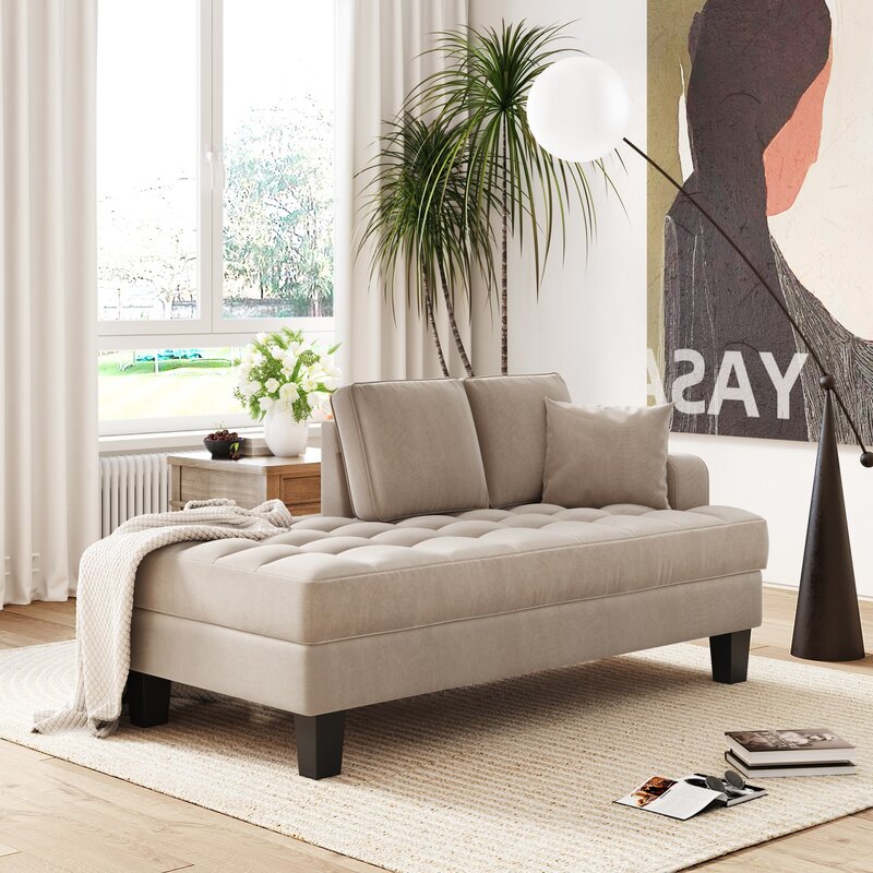 One outlet arm daybed