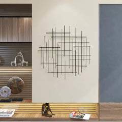 Metal Wall Décor A crosshatched design of varying line lengths