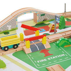 Wood Preschool Play Lab Toys Kids Rectangular Interactive Table Wooden Table with 85-pc Train and Town Set Customizable Playset
