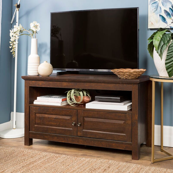 1 TV Stand in Brown Aliegha for TVs up to 50" perfect for a Traditional Aesthetic
