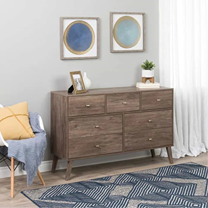 Drifted Gray Alyssa 7 Drawer 52.5'' W Solid Wood Dresser Modern Style