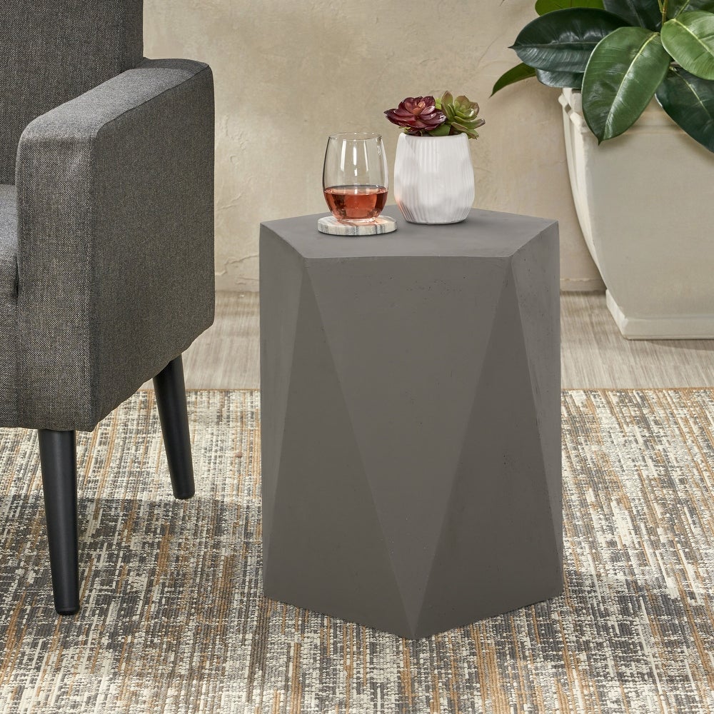 Modern Side Table Ideal Modern Accessory for your Outdoor Space. Finished with A Simple Style and Polished Geometric Design