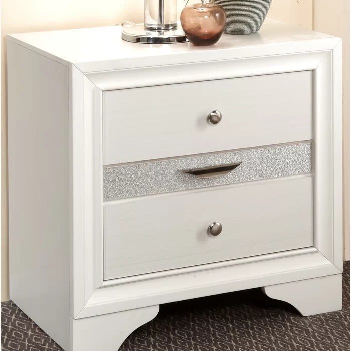 Ashtyn 26'' Tall 3 - Solid Wood Drawer Nightstand in White