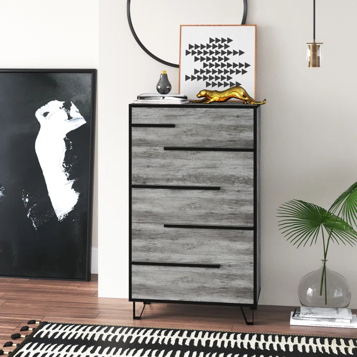 Braymer 5 Drawer 31.5'' W Chest 5 Spacious Drawers Provide Ample Storage