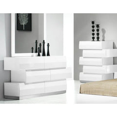 Connolly 3 Drawer 52'' W Dresser with Mirror Perfect for Bedside