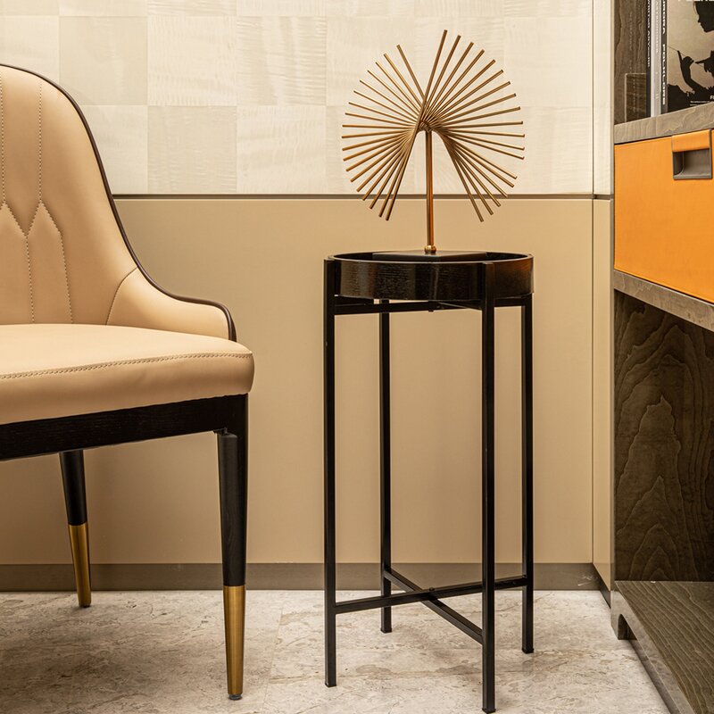 Black Cueto Tray Top End Table Strong Metal is Durable and Aesthetic