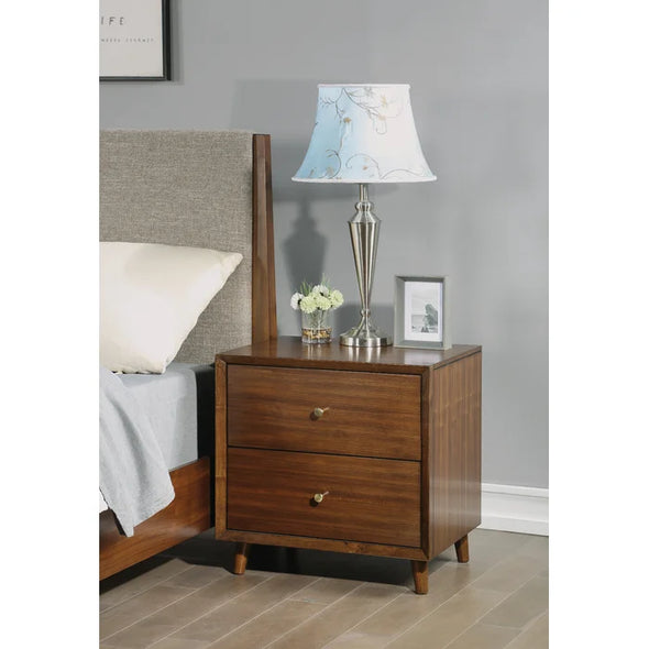 Amiri 19'' Tall 3 Drawer Nightstand Modern Touch Alongside Your Bed