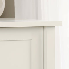 White 4 Drawer 32.25'' W Chest Provides you with Optimal Storage Space While Adding A Beautiful Style to your Bedroom