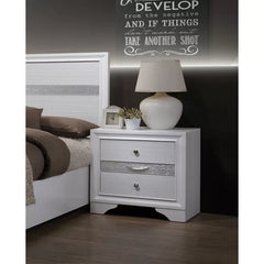 Hawkesbury 26'' Tall 3 - Drawer Nightstand in White Contemporary Style