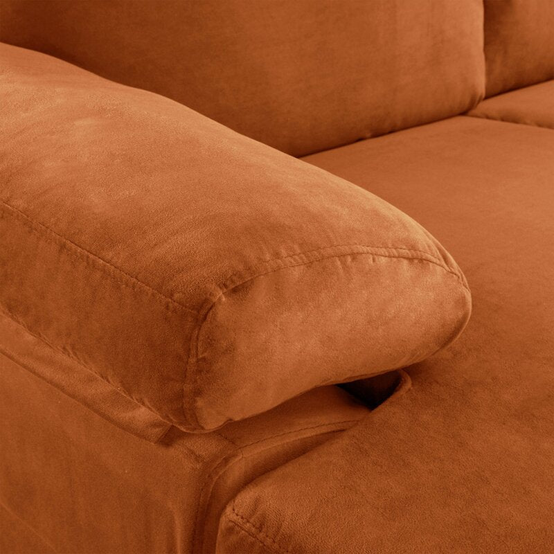 Martello 101 right deals hand facing sectional